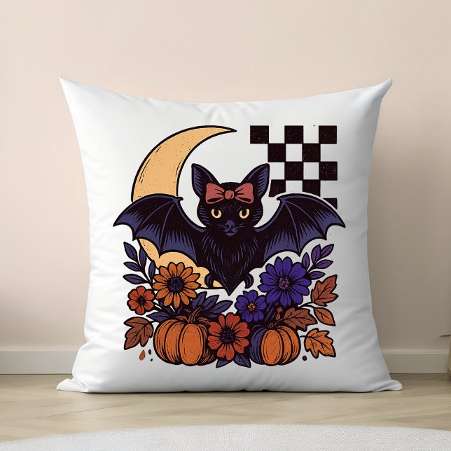Almofada Bat De Halloween Com Estética Gótica Da Lua (This retro Halloween bat design captures spooky charm with a gothic twist.)
