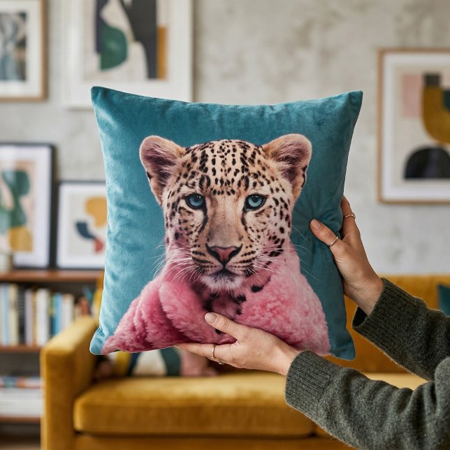 Almofada  Bebê Leopardo em Casaco de Pelúcia Rosa Turquesa  (Criador carregado)