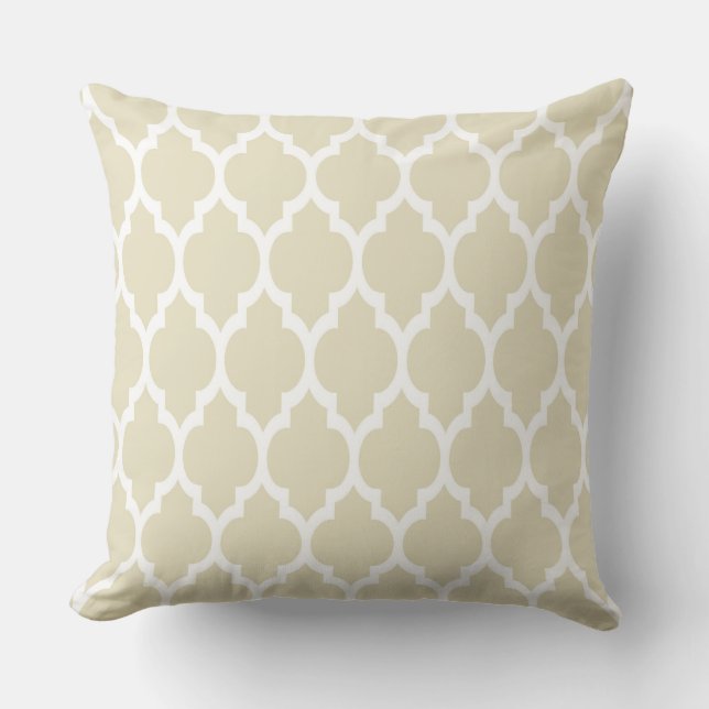Almofada Bege Branco Padrão Quatrefoil Marroquino #4 (Frente)