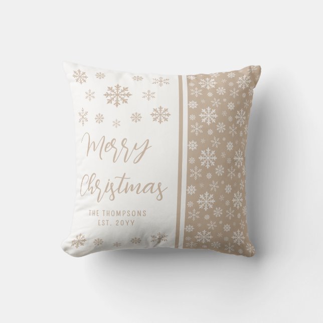 Almofada Beige Snowflakes Merry Christmas With Family Name (Frente)