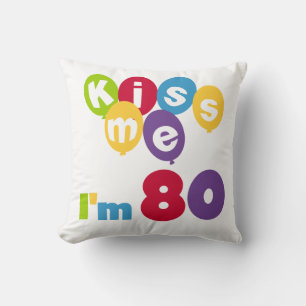 Almofada Beije-me, tenho 80 t-shirts e presentes