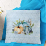 Almofada Belo Outono Azul - Folha de Abóbora<br><div class="desc">Este design foi criado através da arte digital. Pode ser personalizado clicando no botão personalizar e alterando a cor, adicionando um nome, iniciais ou as suas palavras favoritas. Entre em contato comigo em colorflowcreations@gmail.com se você quiser usar este design em outro produto. Compre minha pintura de acrílico abstrato original para...</div>