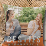 Almofada Besties Para Melhores Amigos Foto Chic Moderna BFF<br><div class="desc">Esta design simples e moderna é composta por tipografia sans serif. Adicione uma foto personalizada de você e seu melhor amigo.</div>