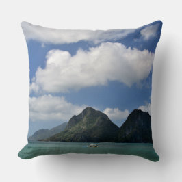 Almofada Between beach and hills, the beauty of El Nido