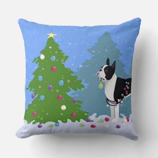 Almofada Black Boston Terrier na Floresta de Natal (Frente)