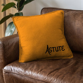 Almofada Black Hand lettered complimentary word Astute