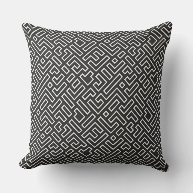 Almofada Black Throw Pillow (Frente)