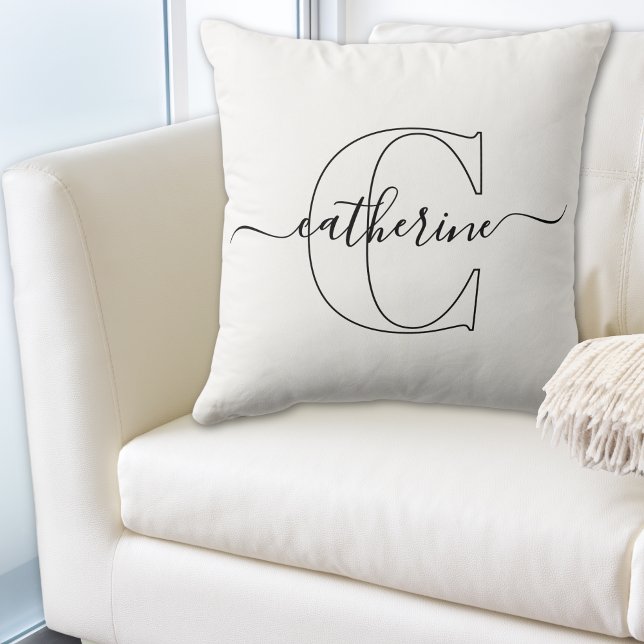 Almofada Black White Name Monogram Modern Script Minimalist (Custom First Initial Name Minimalist Black Script Throw Pillow)