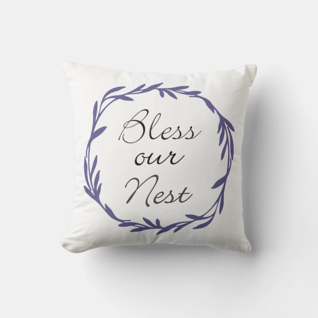 Almofada Bless Our Nest with Wreath Throw Pillow (Frente)