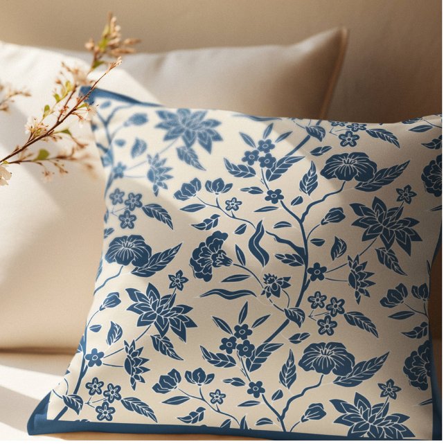 Almofada Blue Ivory Chinoiserie Padrão Floral (Criador carregado)
