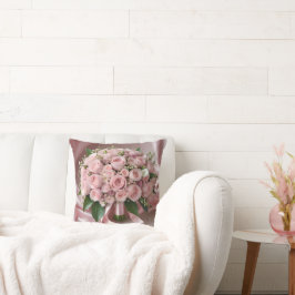 Almofada "Blush of Love: A Buquê do Romance Eterno"