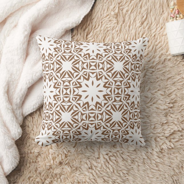 Almofada Boho Marrom Branco Padrão  (Cobertor)
