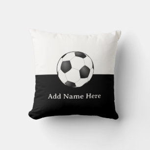 Almofada Bola de Futebol em Fundo Preto e Branco