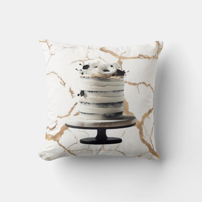 Almofada Bolo de Andares Floral Preto e Branco Dourado Chá  (Frente)