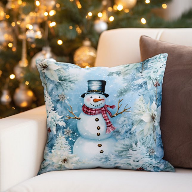 Almofada Boneco de Neve Inverno Xadrez de Búfalo (Decorator pillow with a cute Christmas snowman wearing a buffalo plaid scarf and black top hat.)
