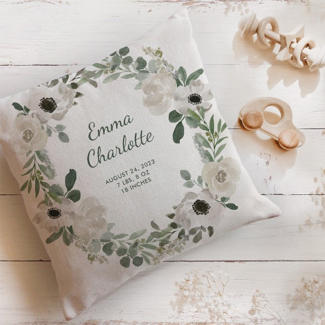 Almofada Bonito Flores Brancas e Casas de Nascimento Verde (A pretty white floral pillow with your newborn baby's birth stats)