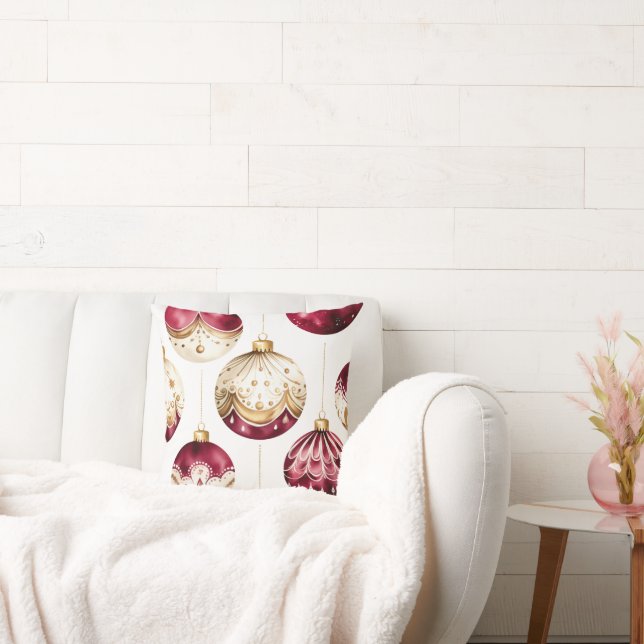 Almofada Borgonha e Marfim e Enfeites de natal Dourados (Sofá)