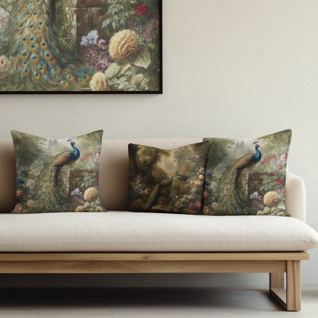 Almofada Botânica: pavão perto do castelo no jardim inglês (Criador carregado)