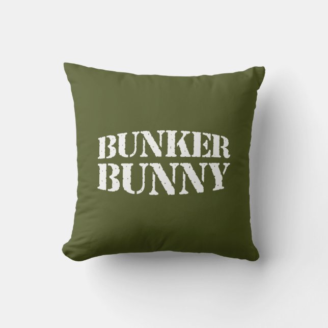 ALMOFADA BUNKER BUNNY (Frente)