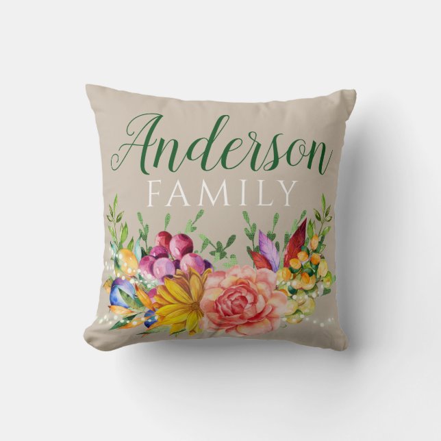 Almofada Buquê Floral com Nome da Família (Frente)