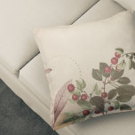 Almofada Burgundy & Cream Botanical Impressão | Cerejas<br><div class="desc">Travesseiro decorativo de borgonha e creme apresenta um espantoso impressão botânico em uma paleta de cor de marfim cremosa com sotaques de burgundy, ouro e verde. Um impressão botânico espantoso, composto por camadas de cerejas brilhantes e corajosas como ponto focal contra um simples pano de fundo floral moderno, com elementos...</div>