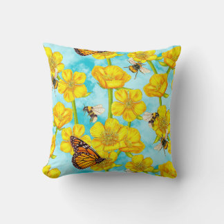 Almofada Buttercups, Abelhas e Borboletas em Nuvens