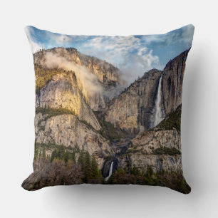 Almofada Cachoeira de Yosemite cênica, Califórnia