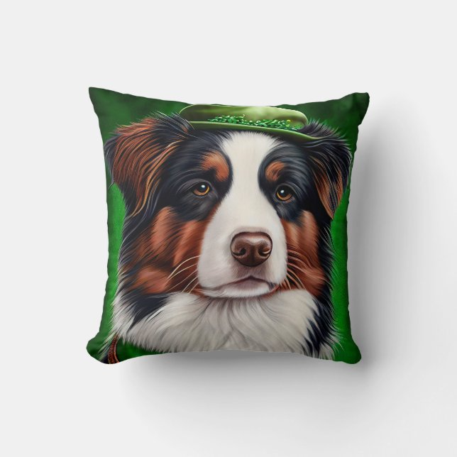 Almofada Cachorro Australian Shepherd vestido para o Dia de (Frente)