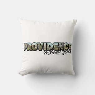 Almofada Camiseta de letra grande de Providence Rhode Islan
