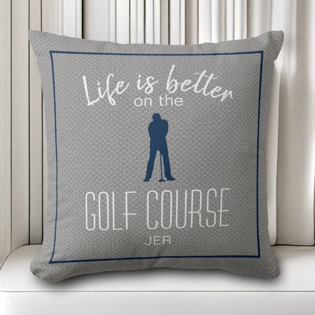 Almofada Campo de Golfe Vida de Golfe é Melhor Cinza Person (Golf Course Golfing Life is Better Custom Gray Throw Pillow)