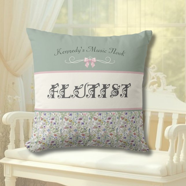 Almofada Cantinho Musical de Flores Silvestres Flauta Botân (Boutique wildflower decor for the whimsical musician. Designed for a peaceful, creative sanctuary.)