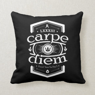 Almofada Carpe Diem - travesseiro decorativo quadrado -