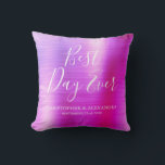 Almofada Casamento Púrpura Rosa-Rosa do-Melhor Dia<br><div class="desc">O melhor dia de casamento de Travesseiro moderno, feminino moderna e elegante, cor-de-rosa e roxo, perfeito para um casamento ou Chá de panela elegante. Este travesseiro de festa é perfeito para um presente de casamento Chá de panela. Se você precisar de itens adicionais correspondentes, entre em contato com o designer....</div>