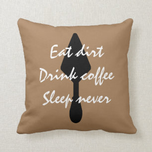 Almofada Castanho Come Camisa Beba Café Sono Nunca