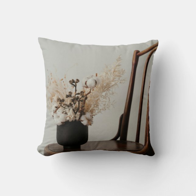 Almofada Castanho e Travesseiro decorativo de Creme (Frente)