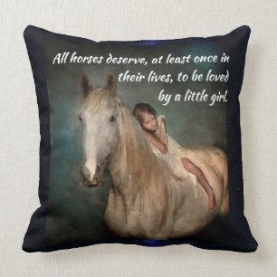 Almofada Cavalo branco e menina bonitos