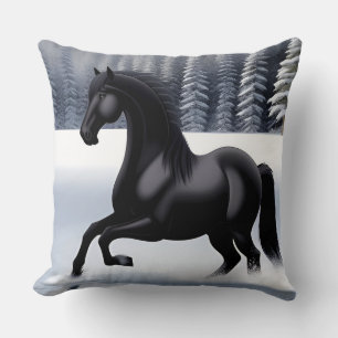 Almofada Cavalo Preto Majestoso Trotando em uma Superfície