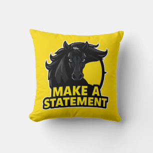 Almofada Cavalo Preto Ousado com Texto Motivacional