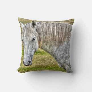 Almofada Cavalo Selvagem de Pônea Florestal Branca