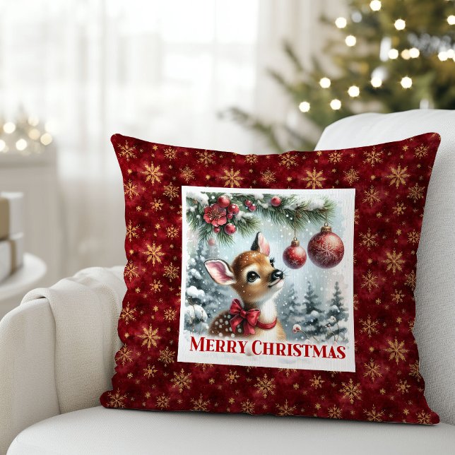 Almofada Cena festiva de inverno encantadora com cervo bebê (Charming baby fawn festive winter scene Christmas pillow)