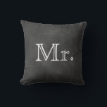 Almofada Chalkboard Sr. Travesseiro<br><div class="desc">Almoço bonito para os recém-casados, sobre fundo de quadro ilustrado. A senhora deputada Travesseiro complementar também está disponível.</div>