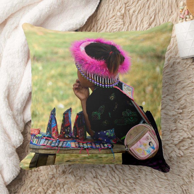 Almofada Charm and Tradition: Souvenir Merchant (Cobertor)