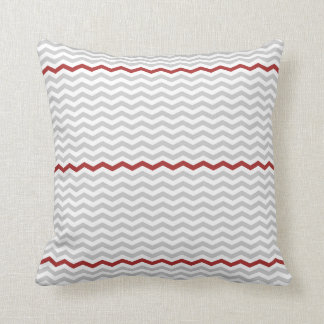 Almofada Chevron cinzento e vermelho