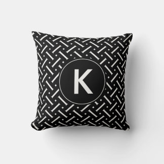 Almofada Chevron Preto e Branco com Monograma Personalizado