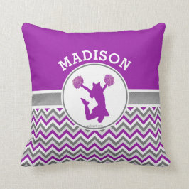 Almofada Chevron roxo Monogrammed listra Pom ou elogio