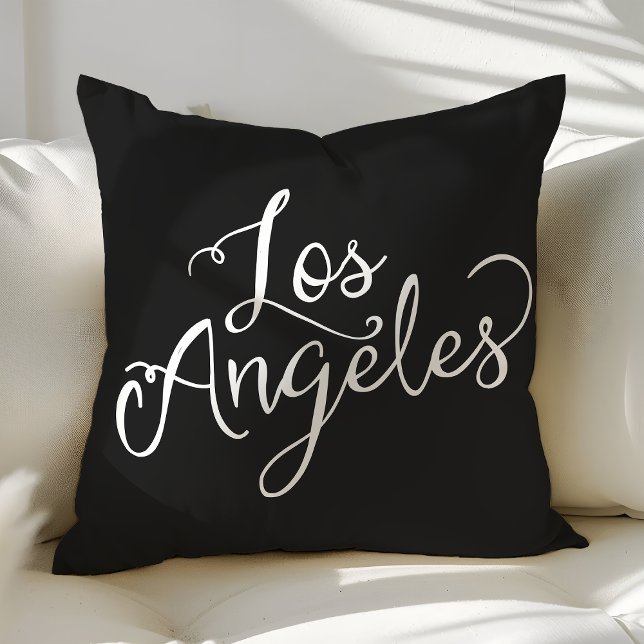 Almofada Chic Preto e Branco Tipografia Los Angeles (Criador carregado)