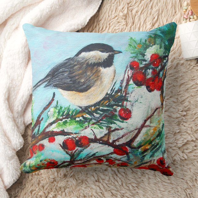 Almofada Chickadee Bird Berries Arte de inverno (Chickadee Bird Berries Winter Art Throw Pillow from Jenn's Emporium. )
