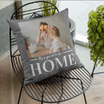 Almofada Cinza de Foto Moderna É bom ser presente por aspas<br><div class="desc">Cinza de Foto Moderna É bom ser presente por aspas domésticas</div>