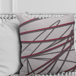 Almofada Cinza Elegante Moderno e Burgundy<br><div class="desc">O travesseiro decorativo moderno apresenta uma elegante composição abstrato linear em burgundy e vinho em fundo de cinza. Um desenho abstrato artístico com uma design linear orgânica apresenta cinzas e sotaques de burlões sobre um fundo de cinza mais leve. O design artístico na frente é uma composição em camadas para...</div>