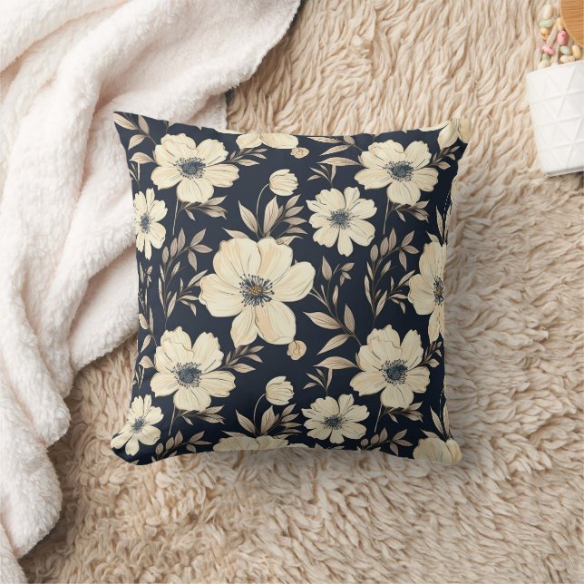 Almofada Classic Cream Flowers On Dark Navy Blue Background (Cobertor)